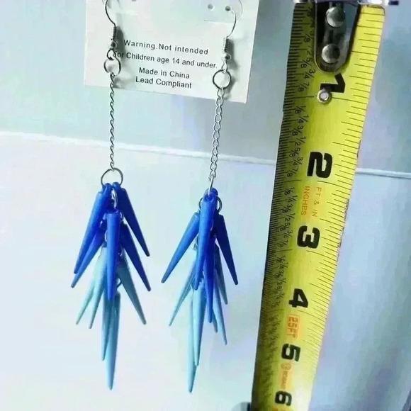 "Bundles Only" Blue Dangle Spikes Earrings - Picture 5 of 7